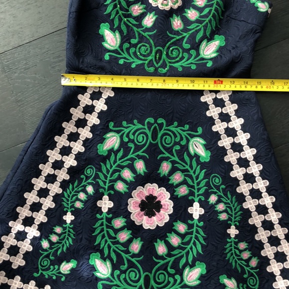 La robe dress. Size M. - Picture 2 of 10